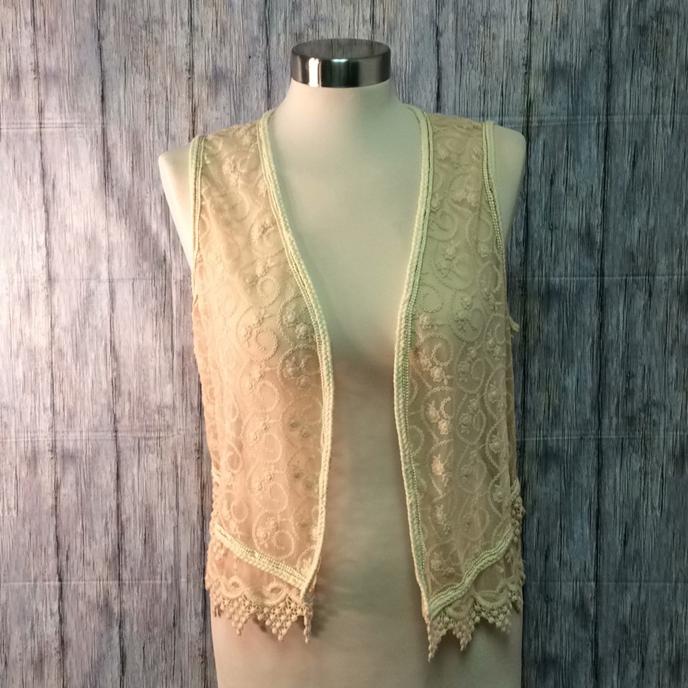 Chico’s lace cream vest festival size medium